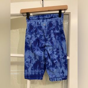 Align super high 10” game day shorts